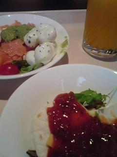 magoyacatsle_breakfast1.jpg